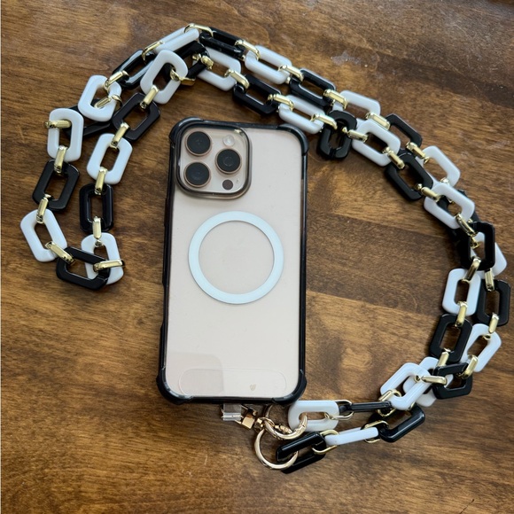 ShopEvelynne Beige Phone Case with White Chain - Picture 2 of 4